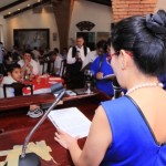 La embajadora Ingrid Hsing se dirige a los periodistas nicaragüenses.