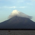 Uno de los grandes atractivos turísticos es escalar el volcán Concepción, en la isla de Ometepe.