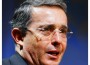Álvaro Uribe está siendo cuestionado por su entreguismo ante Estados Unidos.