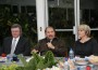 El presidente Daniel Ortega con la ministra Ragnheidur Elín Arnadottir y el experto en geotermia Albert Albertson.