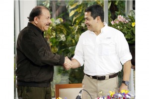 Daniel Ortega y Juan Orlando Hernández, presidentes de Nicaragua y Honduras, respectivamente.