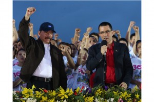 El presidente Daniel Ortega y Jorge Arreaza, vicepresidente de Venezuela.