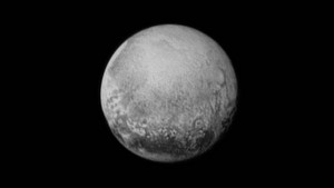 Así se ve plutón, según la imagen que registrón la sonda New Horizons el sábado pasado. NASA 