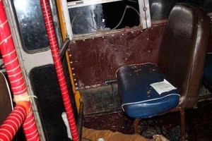 Al menos cinco personas murieron en la cobarde emboscada a buses con manifestantes desarmados.