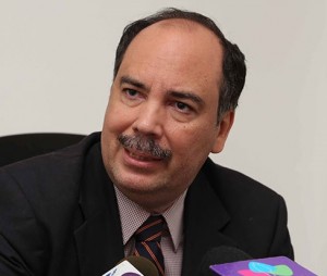 Dr. Mauricio Herdocia.