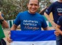 Marcos Munguía, el nicaragüense que ayudó a reconstruir una escuela en Ecuador.