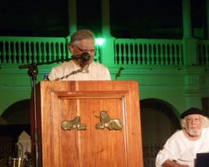 Poeta taiwanés Zheng Chouyu