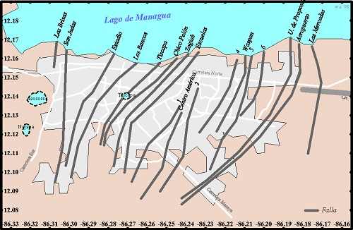 A la derecha del mapa del Ineter, puede apreciarse parte del recorrido de la peligrosa falla Aeropuerto.